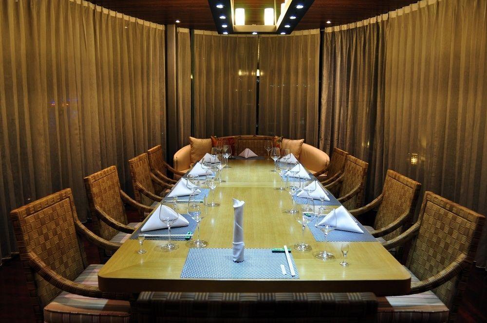 סניה Joya International Hotel מראה חיצוני תמונה