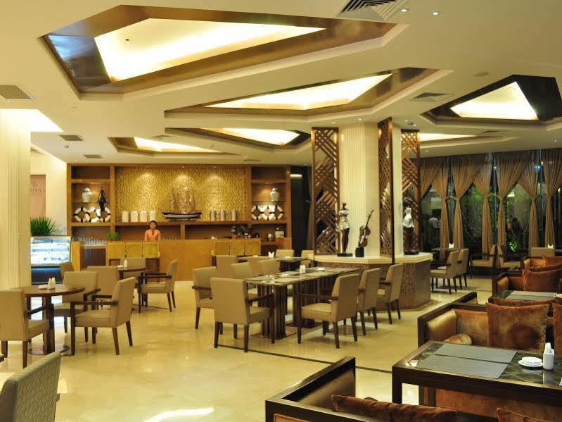 סניה Joya International Hotel מראה חיצוני תמונה